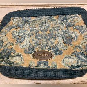 Cake by Petunia Pickle Bottom Clutch